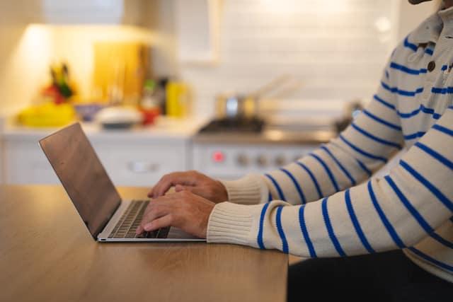 AI feedback in online therapy for social anxiety